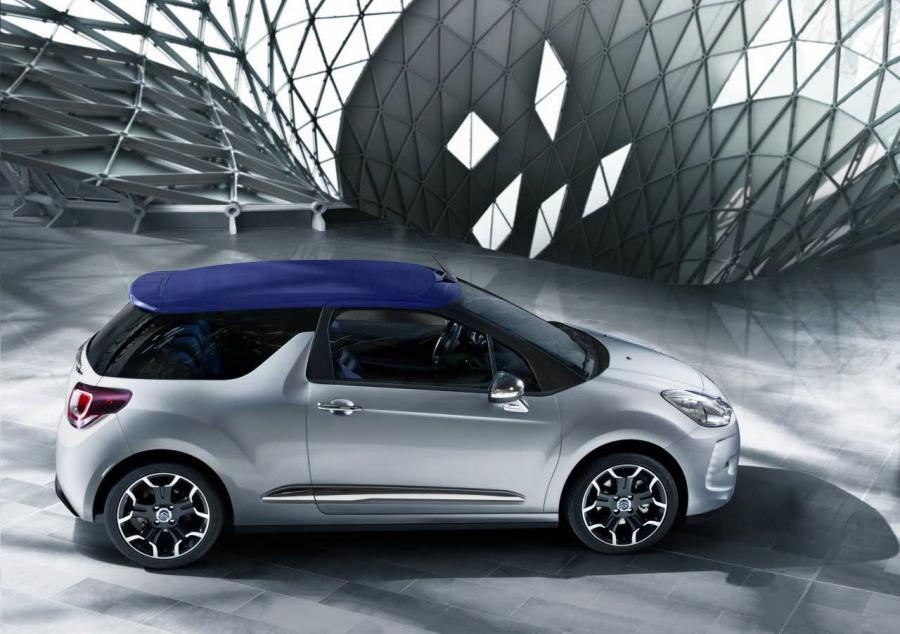  Citroen DS3 Cabrio 2012 года  (фото 31 из 115)